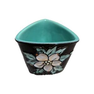 Hand Decor By Herta Gertz Vancouver Pottery #7105 Dogwood Small Triangle Dish